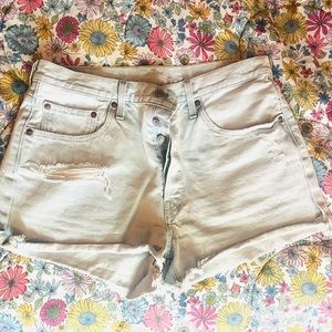 501 Levi’s jean shorts